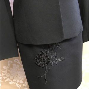 NWOT - Elegant 2-Piece dress with jacket. STUNNING